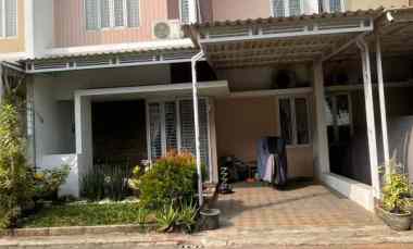 Rumah Siap Huni sudah Renovasi Full Interior Kitchen Set Mewah