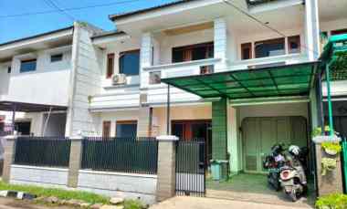 Rumah 2 Lantai di dekat Griya Batununggal Parakan Waas Bandung