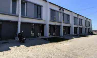 Dijual Rumah Baru Minimalis Gress Siap Huni di Surabaya Timur