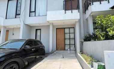 dijual rumah parongpong