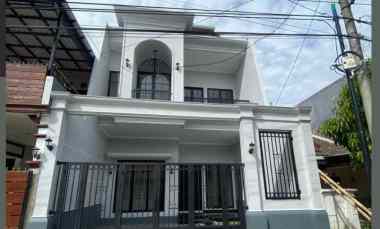 dijual rumah pbi araya