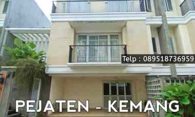 Pejaten Barat Townhouse - Rumah Bagus Siap Huni dalam Townhouse
