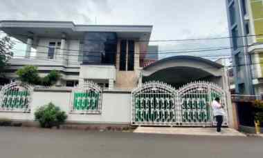 Dijual Rumah Posisi Hook dengan Lingkungan Aman Nyaman di Pekayon Jaya