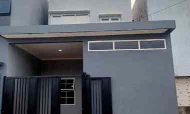 Rumah 2 Lantai Lokasi Perumahan Sukun dekat Kampus Unikama