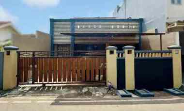 Rumah 2Lt, Furnished, Hdp Selatan, Siap Huni di Pengadegan Timur
