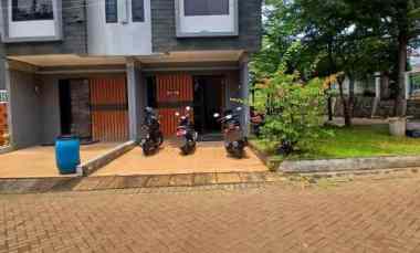 Rumah Minimalis 2 Lantai Hook dalam Cluster di Pengasinan Depok