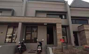 dijual rumah permata garden regency