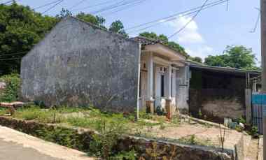 Dijual Rumah Hook Perlu Renovasi di Perum Bukit Kencana Citalang