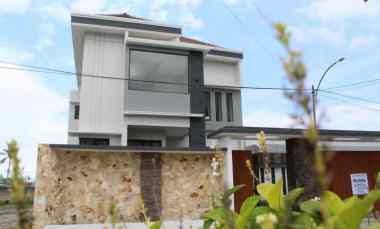 Rumah Dijual di Perum Diamond Residence, Kel. Kebalenan, Kec. Banyuwangi, Kab. Banyuwangi