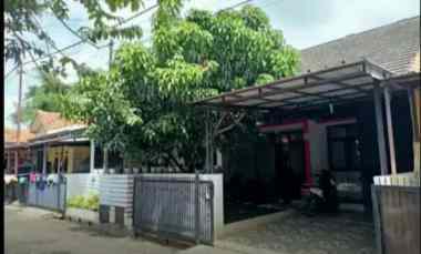 dijual rumah perum guruminda arcamanik