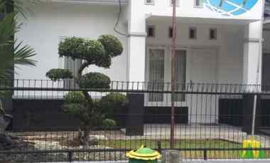 dijual rumah perum mutiara citra asri