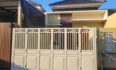 Rumah Baru Minimalis Modern di Perum Pondok Manggala Wiyung Surabaya