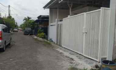 dijual rumah perum river view