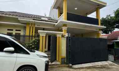 dijual rumah perumahan acropolis