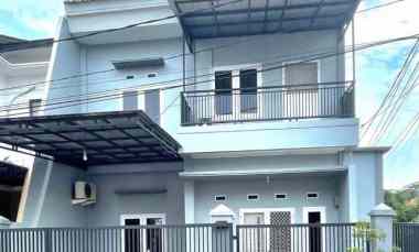 Dijual Cepat Rumah Hook di Bulevar Hijau Harapan Indah Bekasi