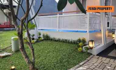 dijual rumah perumahan citra gran cibubur