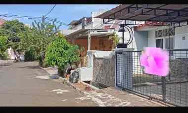 Dijual Cepat Rumah dekat Summarecon di Duta Harapan Bekasi Utara