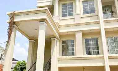 dijual rumah perumahan gading grande