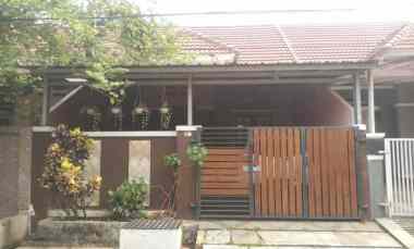 dijual rumah perumahan graha kalimas