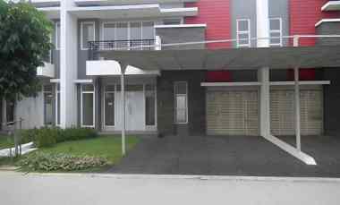 Rumah Dua Lantai 8x15 Green Lake City Cengkareng JakBar