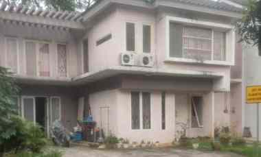 dijual rumah perumahan green park