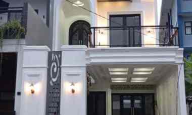 dijual rumah perumahan jatinegara indah