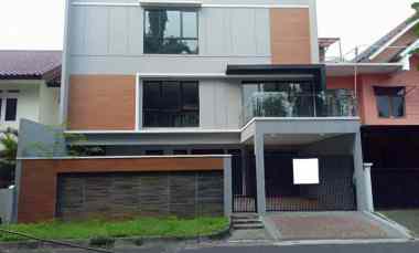 dijual rumah perumahan modernland