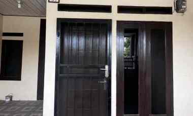 dijual rumah perumahan permata jl