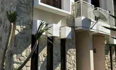 Rumah Dijual di Perumahan Pesanggrahan Kusuma