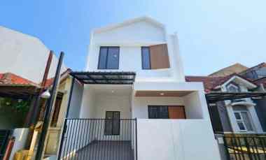 Rumah Dijual di Perumahan Taman Harapan Baru Kota Bekasi