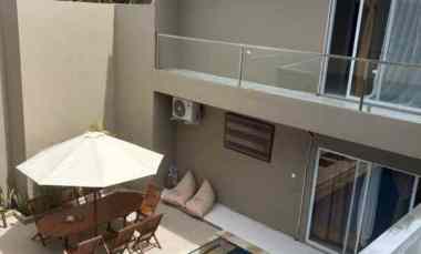 dijual rumah perumahan taman kenari