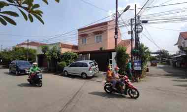 dijual rumah perumnas