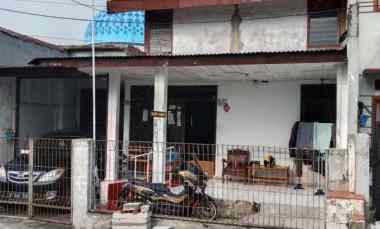 Dijual Rumah 2 Lantai Lokasi Strategis di Perumnas Depok 1