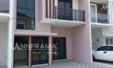 dijual rumah perwira