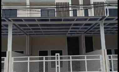 Rumah Minimalis 2 Lantai di Jalan Utama Perumahan Pesona Anggrek