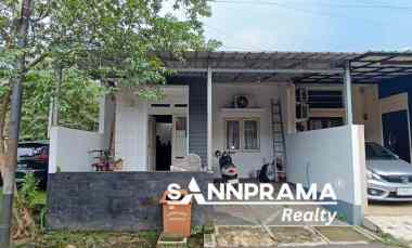 Rumah Second Siap Huni di Pesona Cinere Residence Meruyung Depok