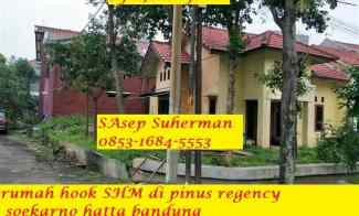 Rumah Hook SHM di Pinus Regency Soekarno Hatta Bandung Strategis Bebas