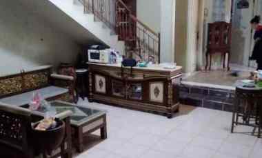 Dijual Rumah Mediterania Harga Damai di Jalan Besar di Bukit Cirendeu