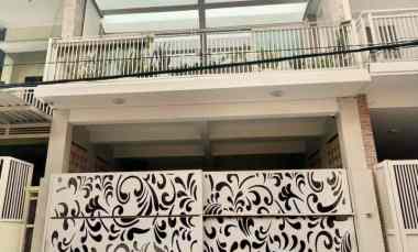 Siap Huni Rumah Cantik Ploso Timur Kawasan Tenang, Eksklusif