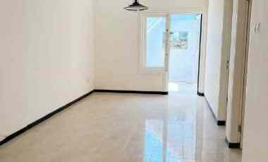 Rumah Ploso Timur Selangkah ke Galaxy Mall Merr. dekat Kampus WM