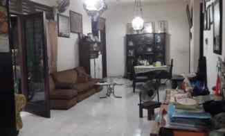 For Sale Rumah Lama Terawat di Pondok Cabe Tangerang Selatan