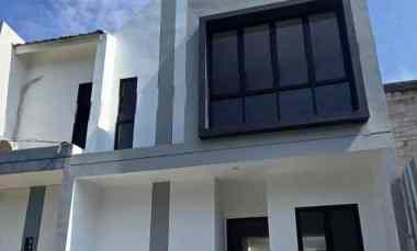 Rumah Baru 2 Lt dekat Tol Pondok Indah di Pamulang Tangerang Selatan