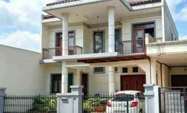 dijual rumah pondok gede