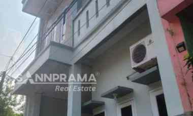 Rumah Dijual di dalam Perumahan Permata Depok dekat dengan Stasiun Cit