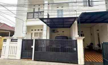 Rumah Dijual di Pondok kelapa