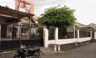 Rumah Murah Bebas Banjir Tanah Luas di Pondok Kelapa, Duren Sawit