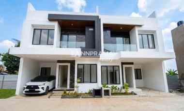dijual rumah pondok petir