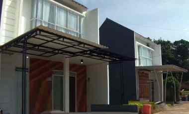 Rumah Murah 2 Lantai Bisa KPR Cipayung Jaktim - Strategis dekat Tol