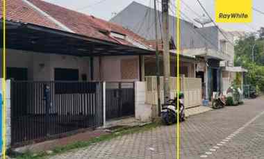 dijual rumah pondok wiyung indah