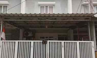 dijual rumah poriscentrum